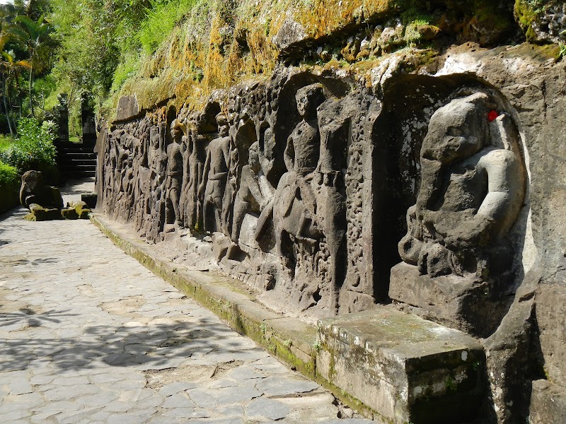 Relief Yeh Pulu