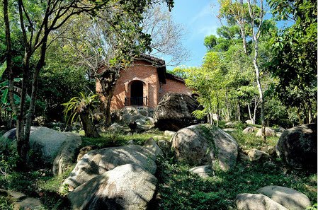 Dong Dinh Museum