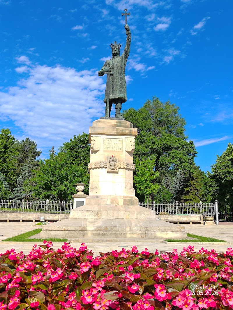 Stephen the Great Monument